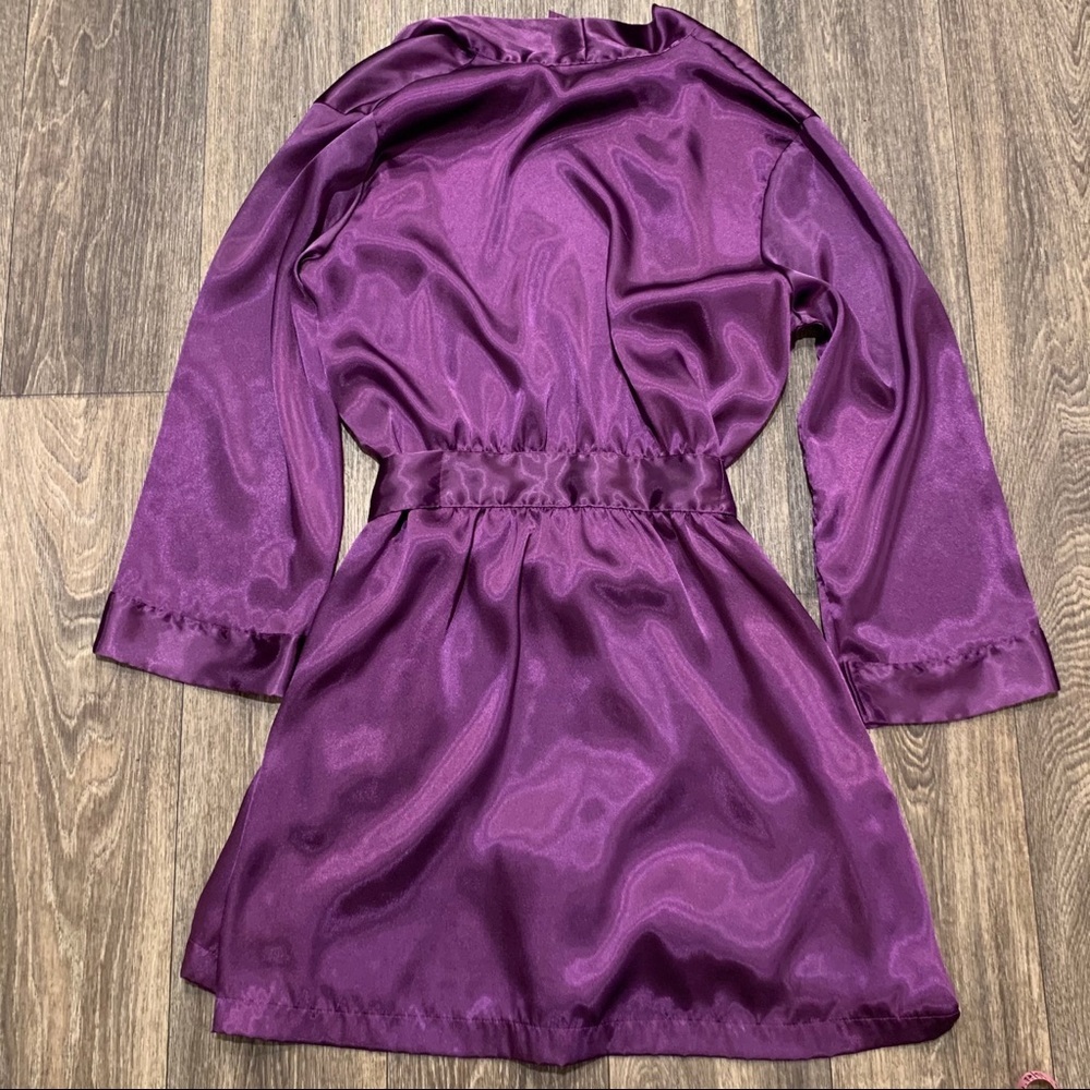 Morgan Taylor Intimates Short Robe - Picture 9 of 9